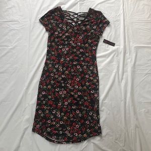 Juniors’ Short Sleeve Pattern Midi Dress